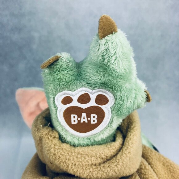 Build-A-Bear Workshop Grogu Plush with 5-in-1 Sounds & Mandalorian Theme Song - Picture 3 of 7